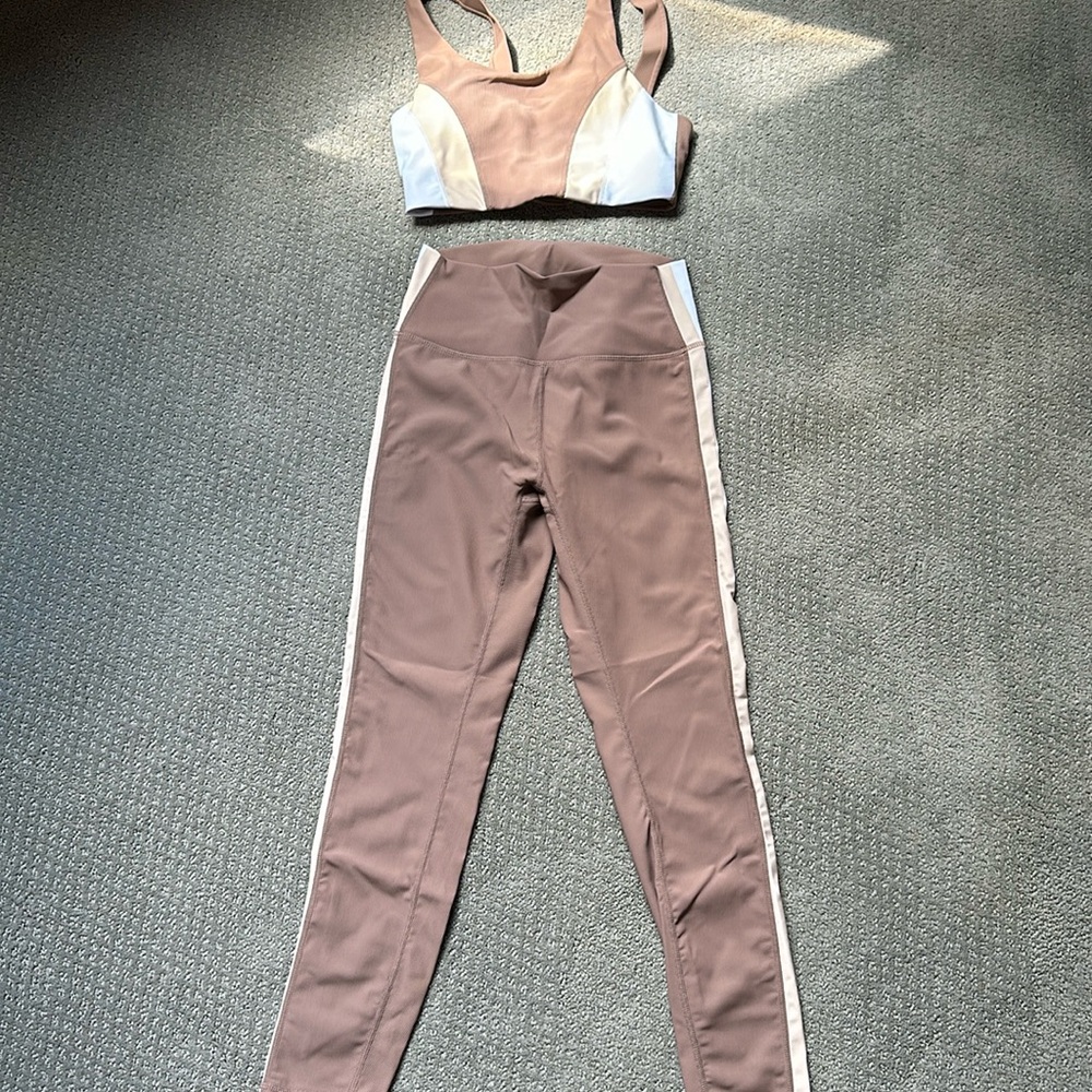 Wilo the Label Set in Latte Clay